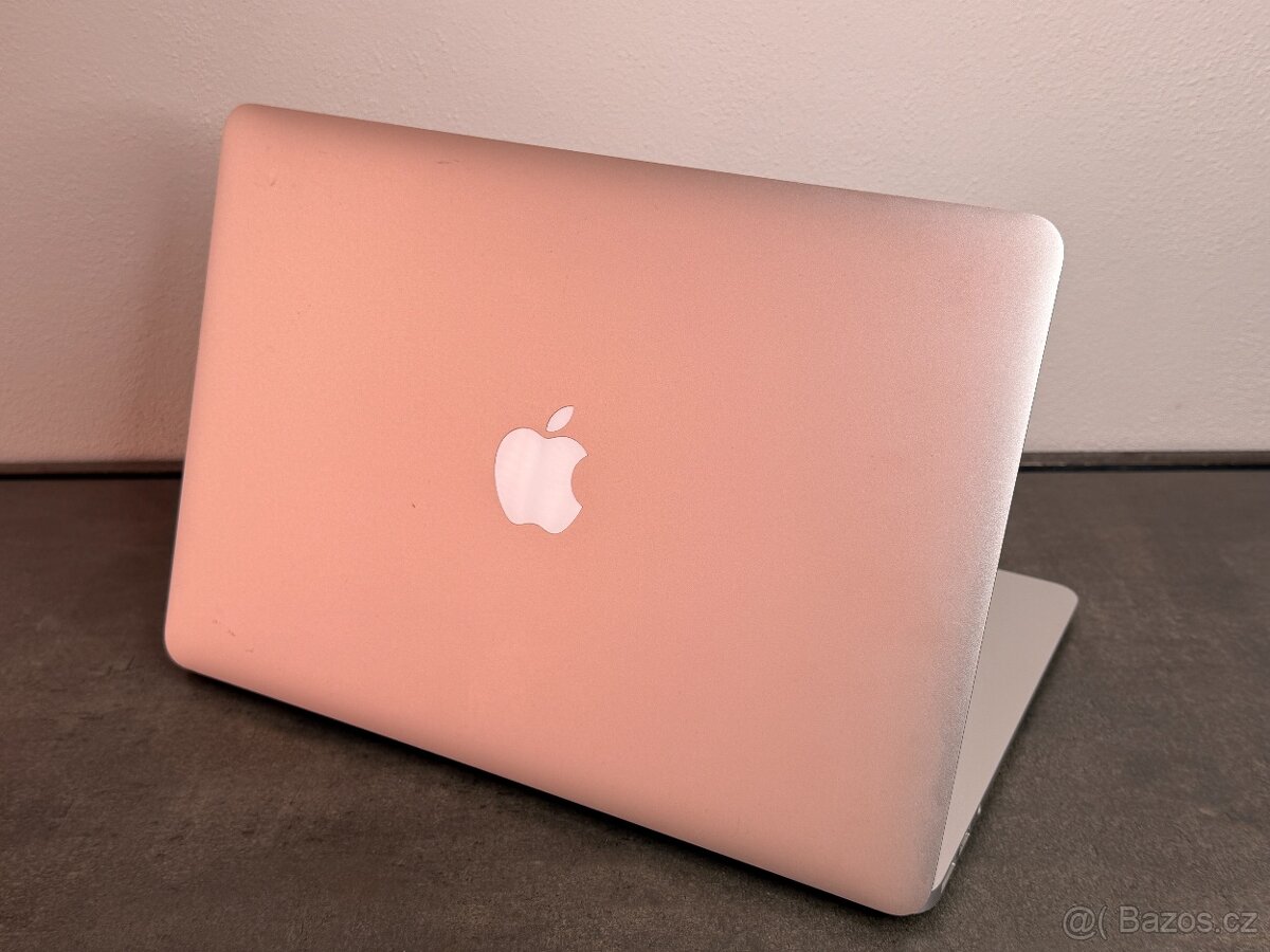 MacBook Air 13'' 2015 / i5 / 4GB / 128GB SSD - DPH - 5