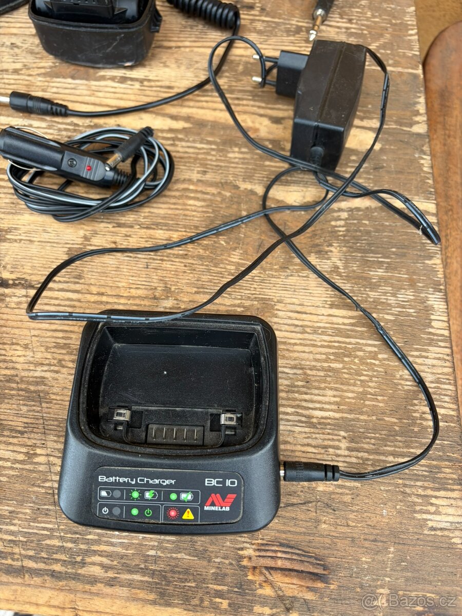 Detektor kovu Minelab CTX3030 + příslušenství - 5