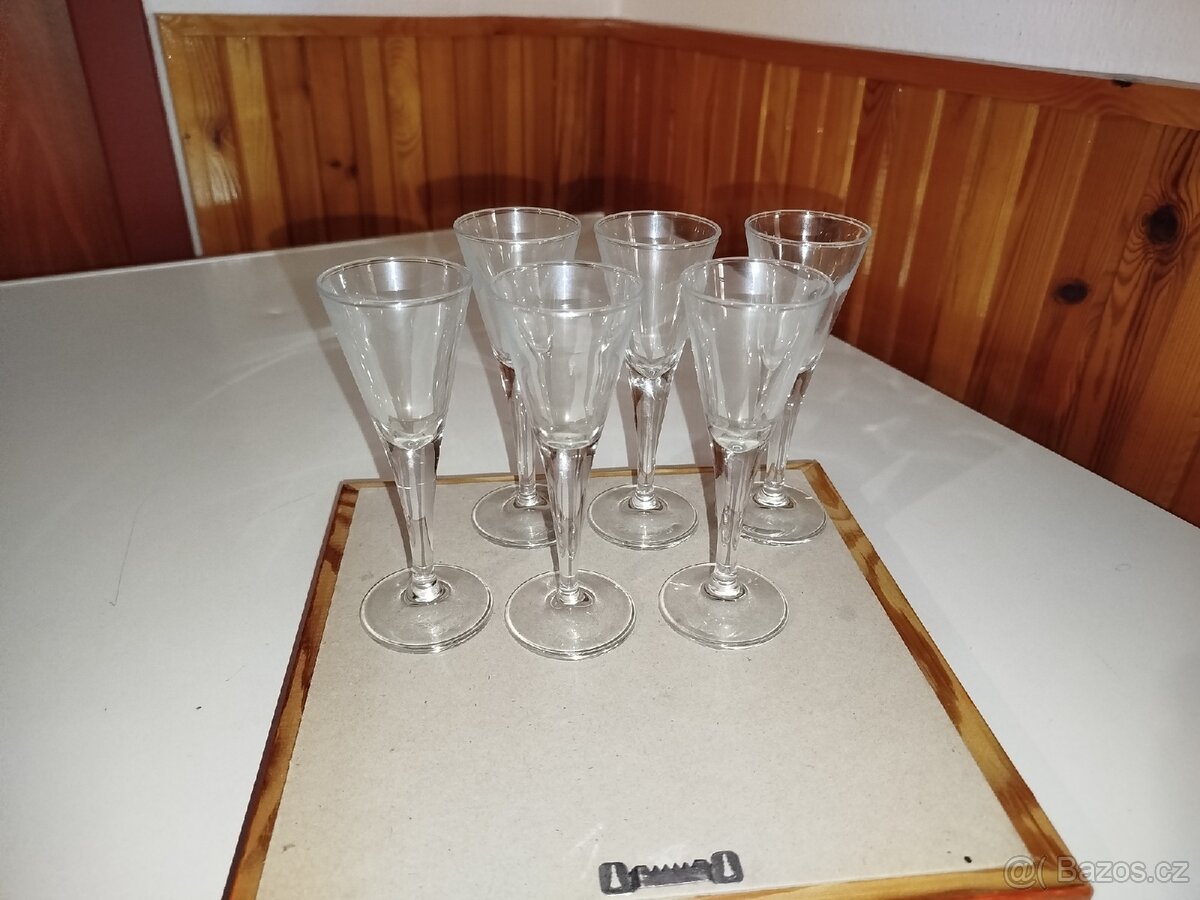 Panáky na nožce - 5