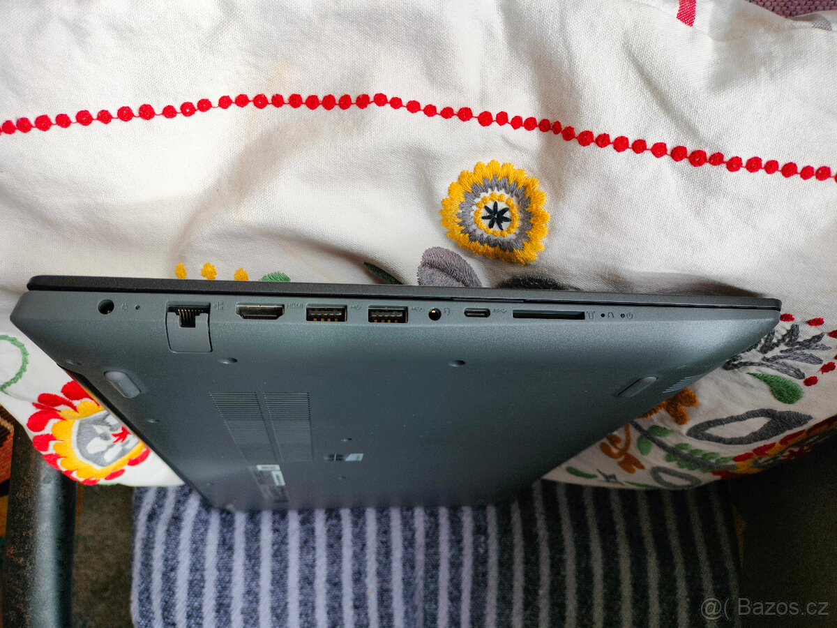 Herní Notebook Lenovo Ideapad - i5-8250U, NVIDIA MX150, 8GB - 5