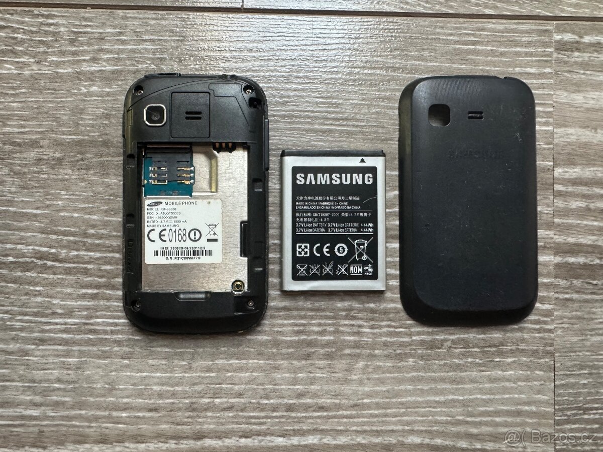 Nokia 500 a malý Samsung - 5