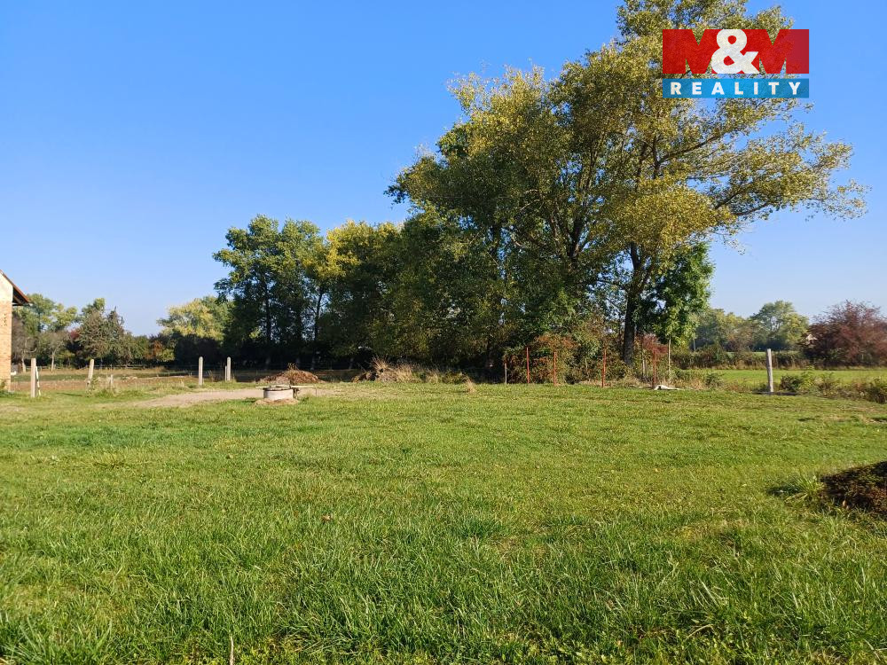 Prodej pozemku k bydlení v Roveňsku - Holice - 5