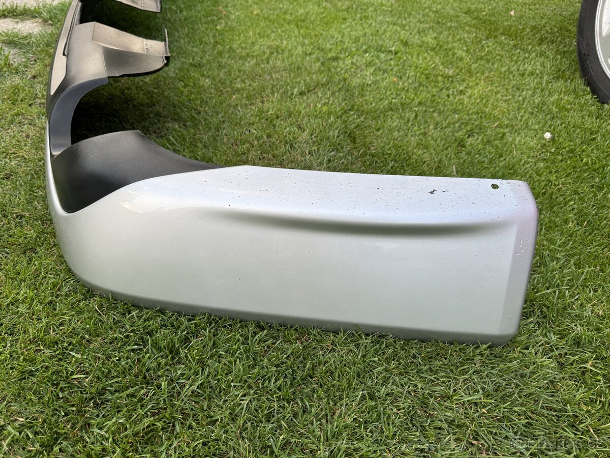 Volvo V70 P3 spodní část nárazníku - 5