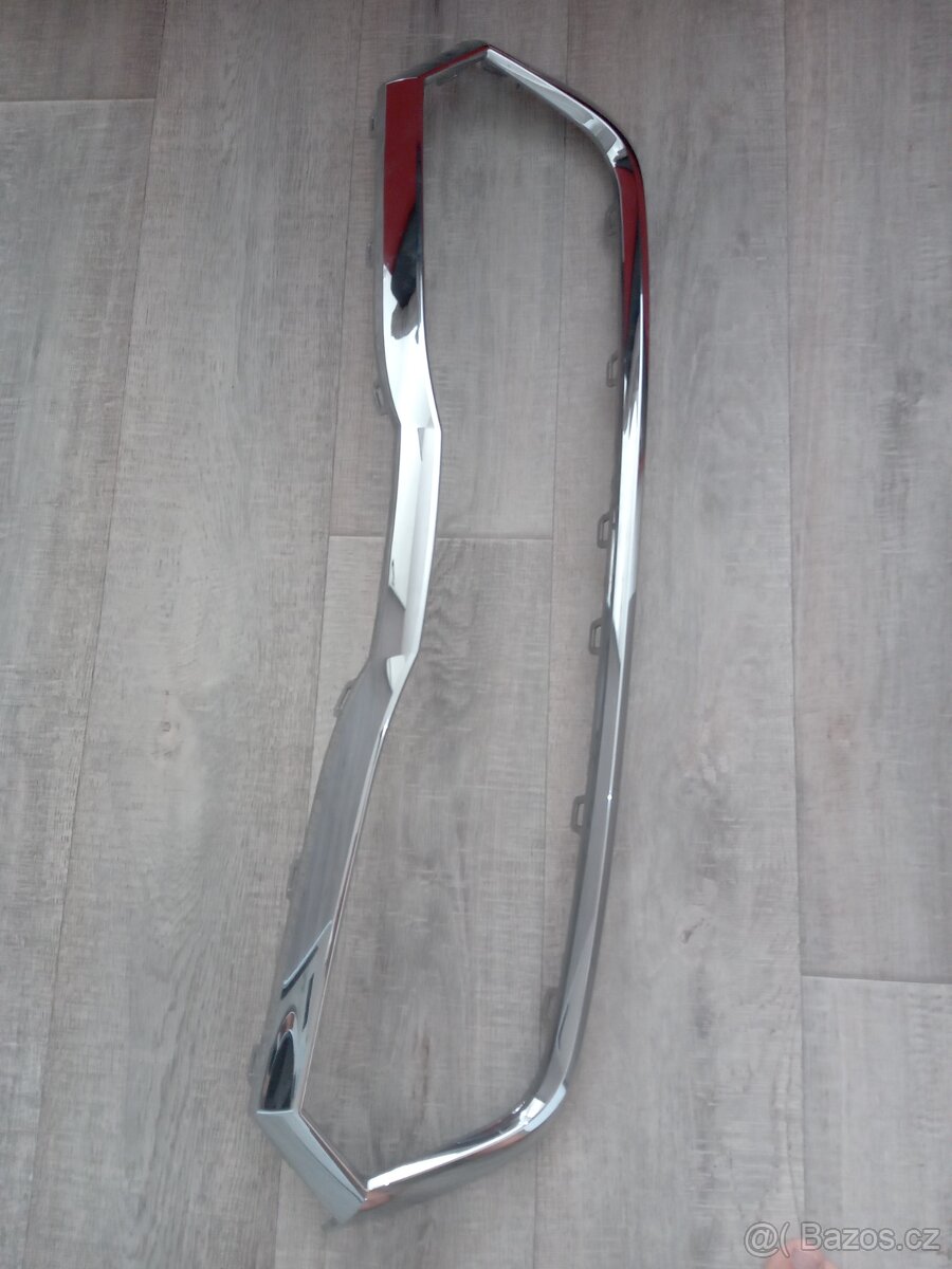 Škoda Octavia 4 Rám přední masky - 5