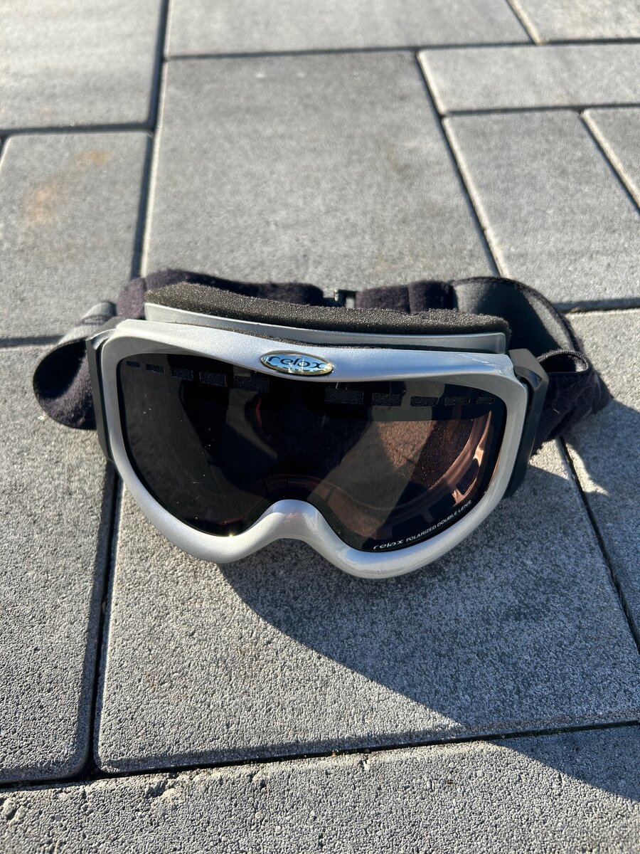 Dětská lyžařská přilba včetně brýlí - 5