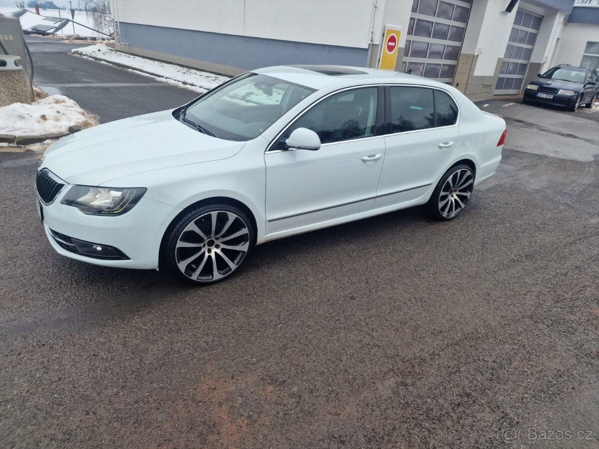 Škoda Superb 2 facelift elegance 1.8 tsi 118kw rok 2013/14 - 5