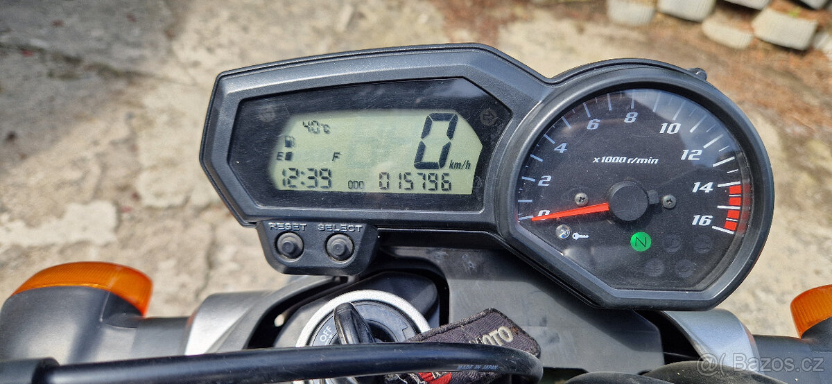 Yamaha FZ6N S2 - 5