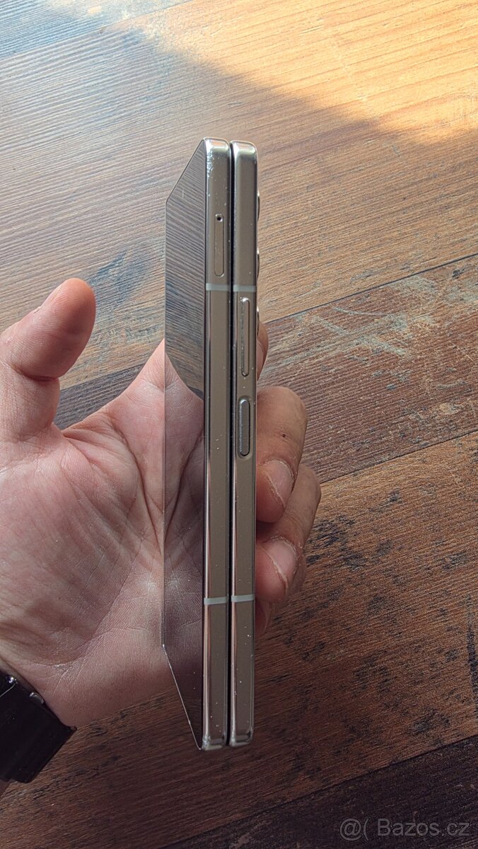 Samsung Galaxy Z Fold 5 - 5
