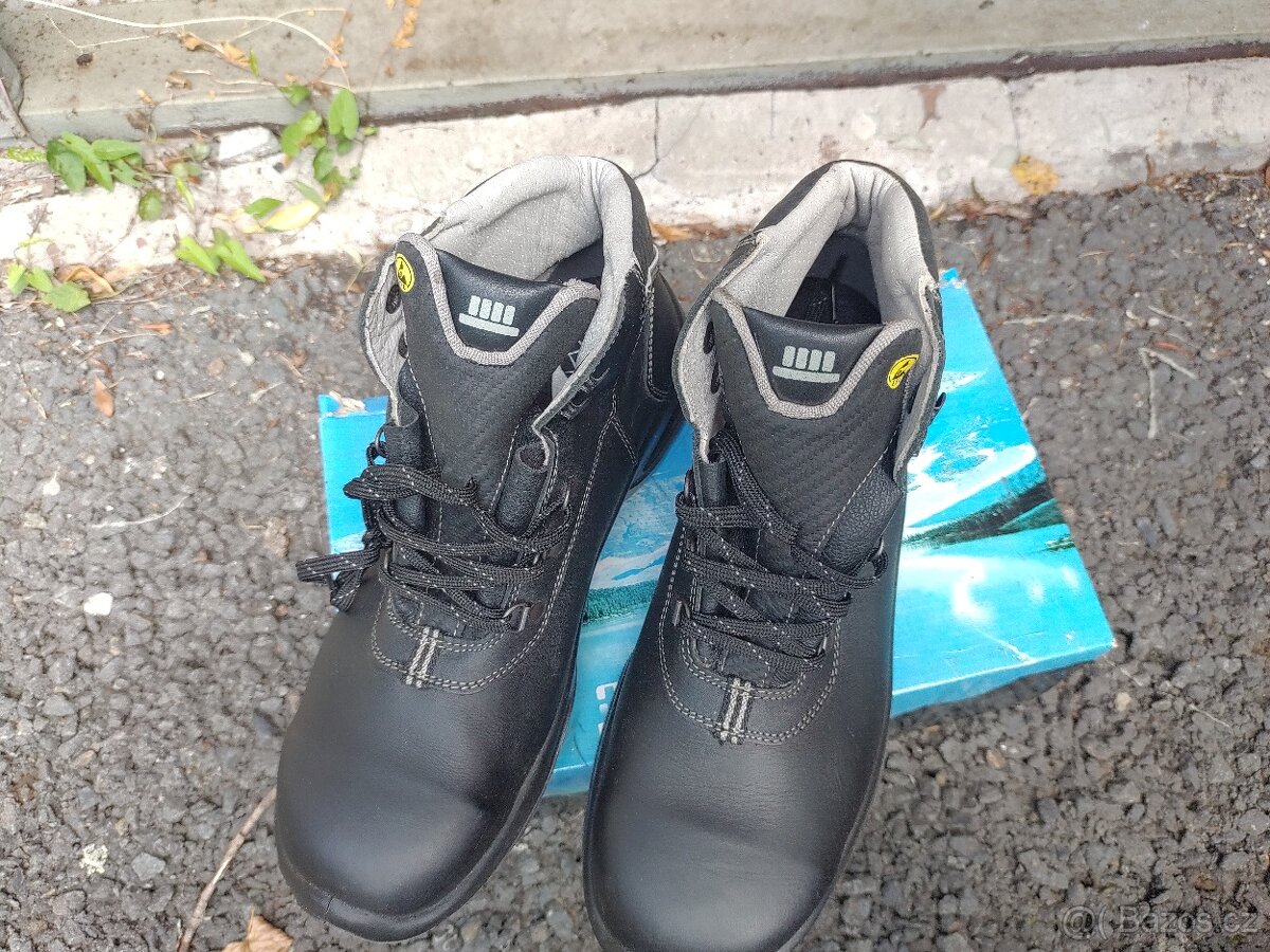 Nové, nepoužité pracovní/turistické boty, vel. 43, 270 cm - 5