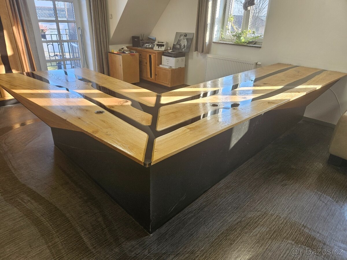 Stul s pryskyřicí - 5