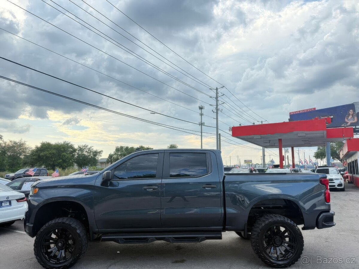 2021 Chevrolet Silverado 1500 Custom Crew Cab RWD 2.7