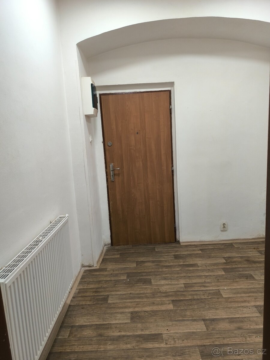 Pronájem bytu 2+kk Tvršice - 5