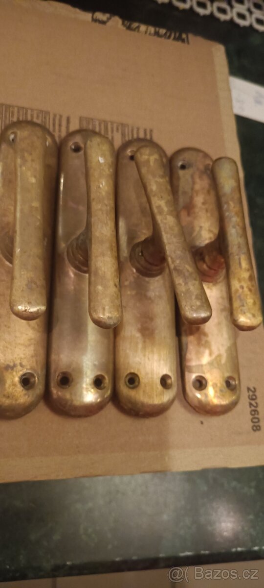 Mosazné kování , kliky kličky. - 5