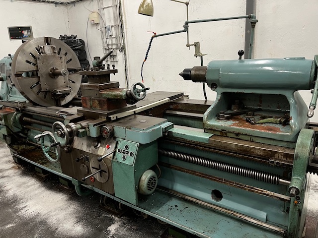 Hrotový soustruh SU80/2000 - 5