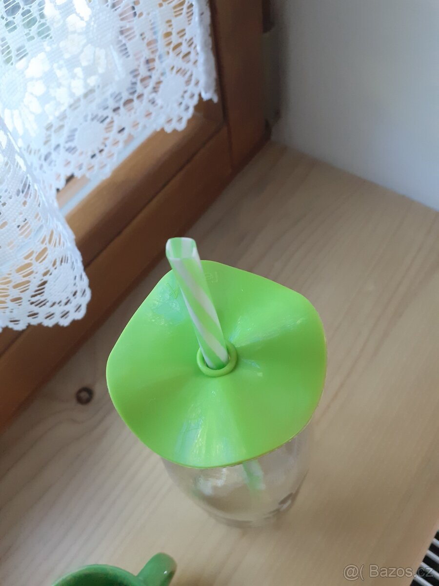 Láhev na pití a hrneček - 5