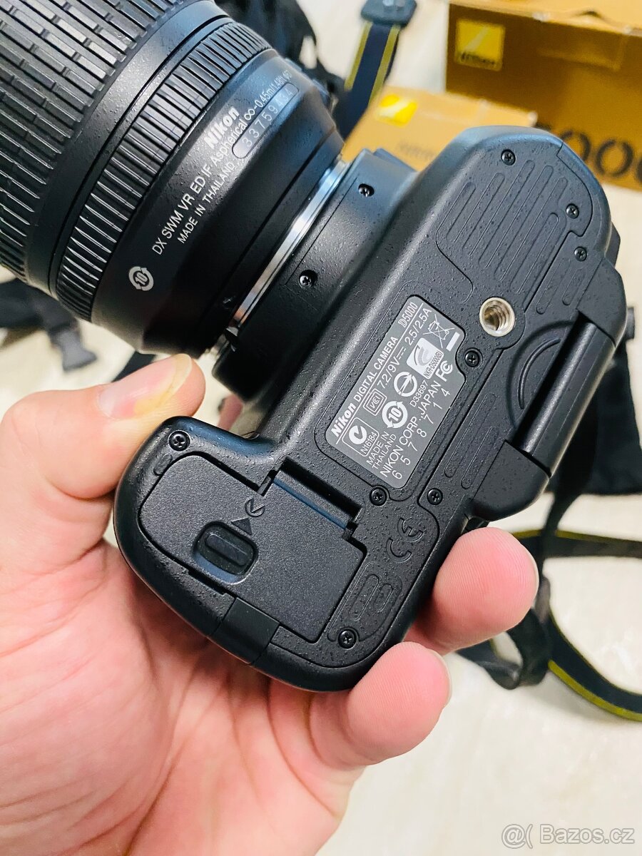 Nikon D5000 + kompletní výbava - 5