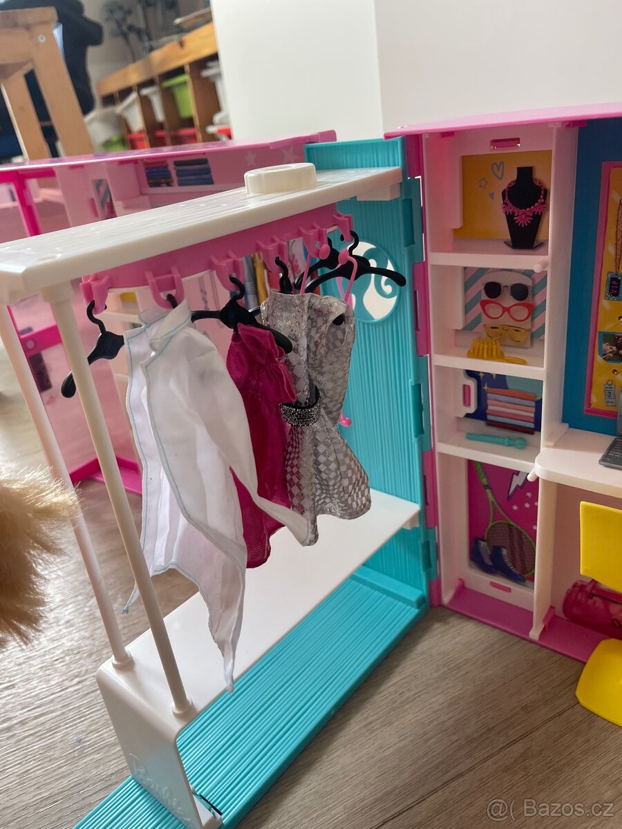 Barbie šatník - 5