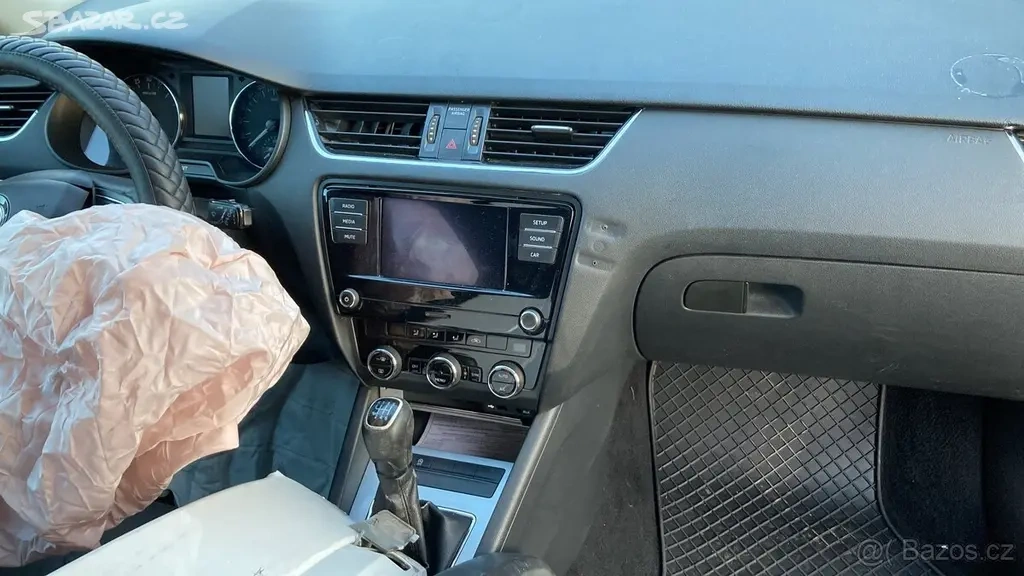 Prodám náhradní díly Škoda Octavia 3 - 5