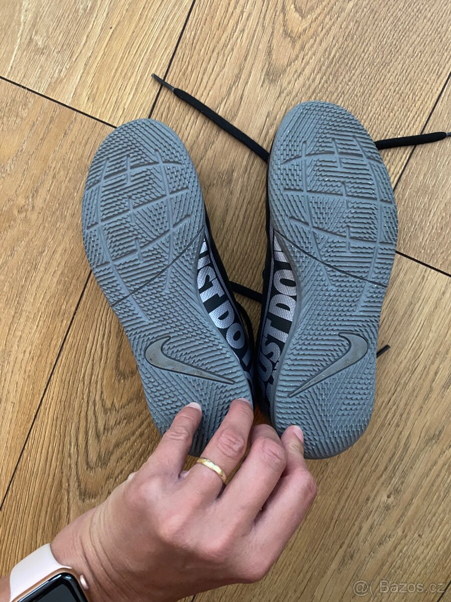 Sálové boty Nike , vel.36,5 - 5