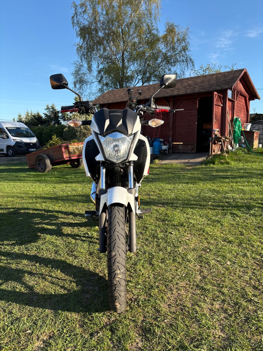 Honda CB125F - 5