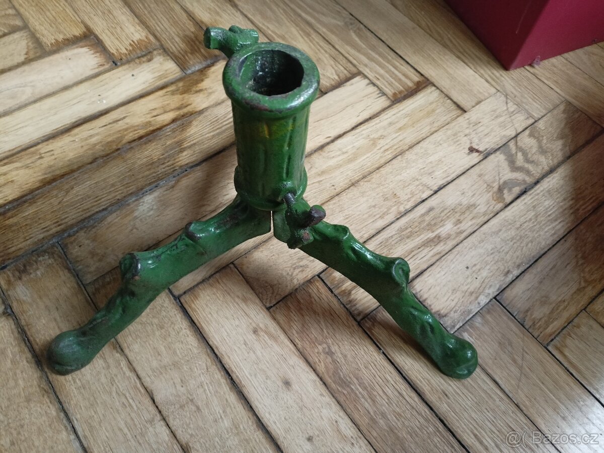 Stojánek na stromek litinový - 5