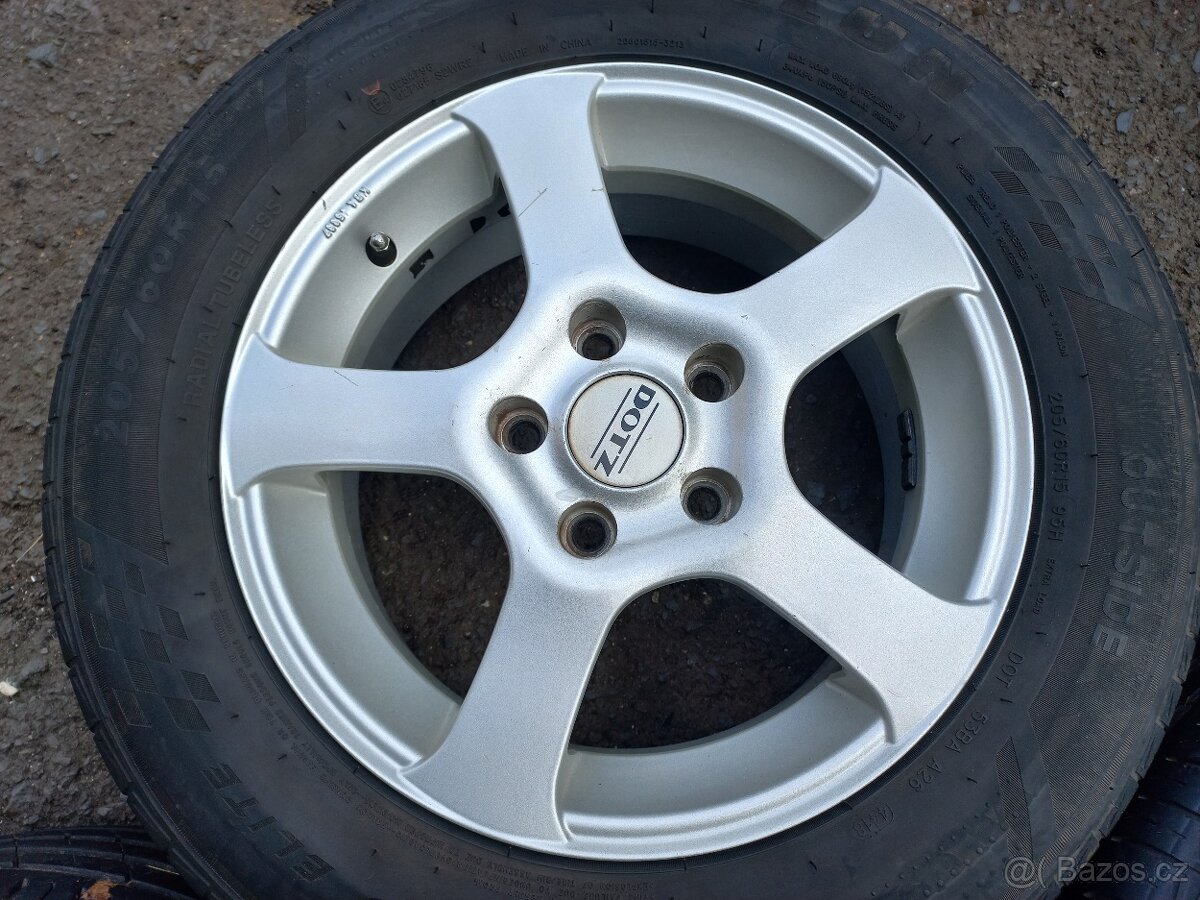 Sada ALU kol Dotz 205/60R15 letní - 5