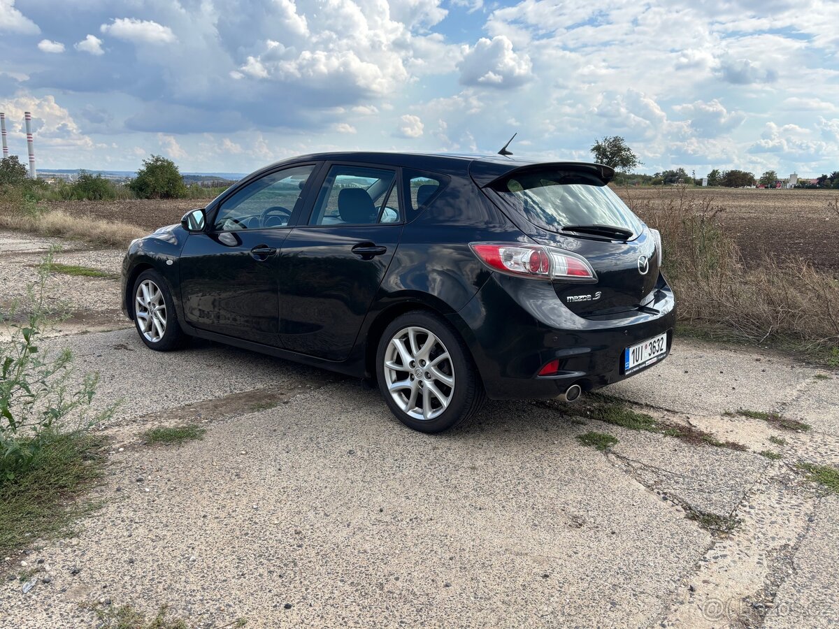 Mazda 3 / 2.2 (2011) - 5