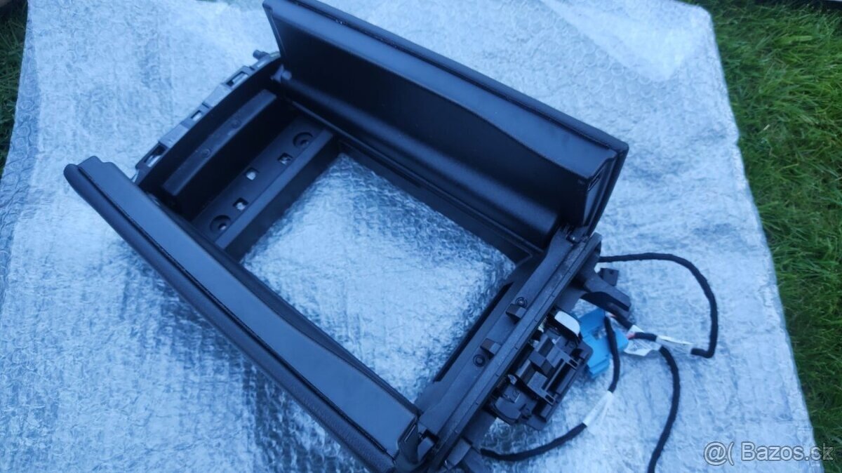 GLE W167 - laktova opierka Corolla XII E21 - samolepky dvere - 5