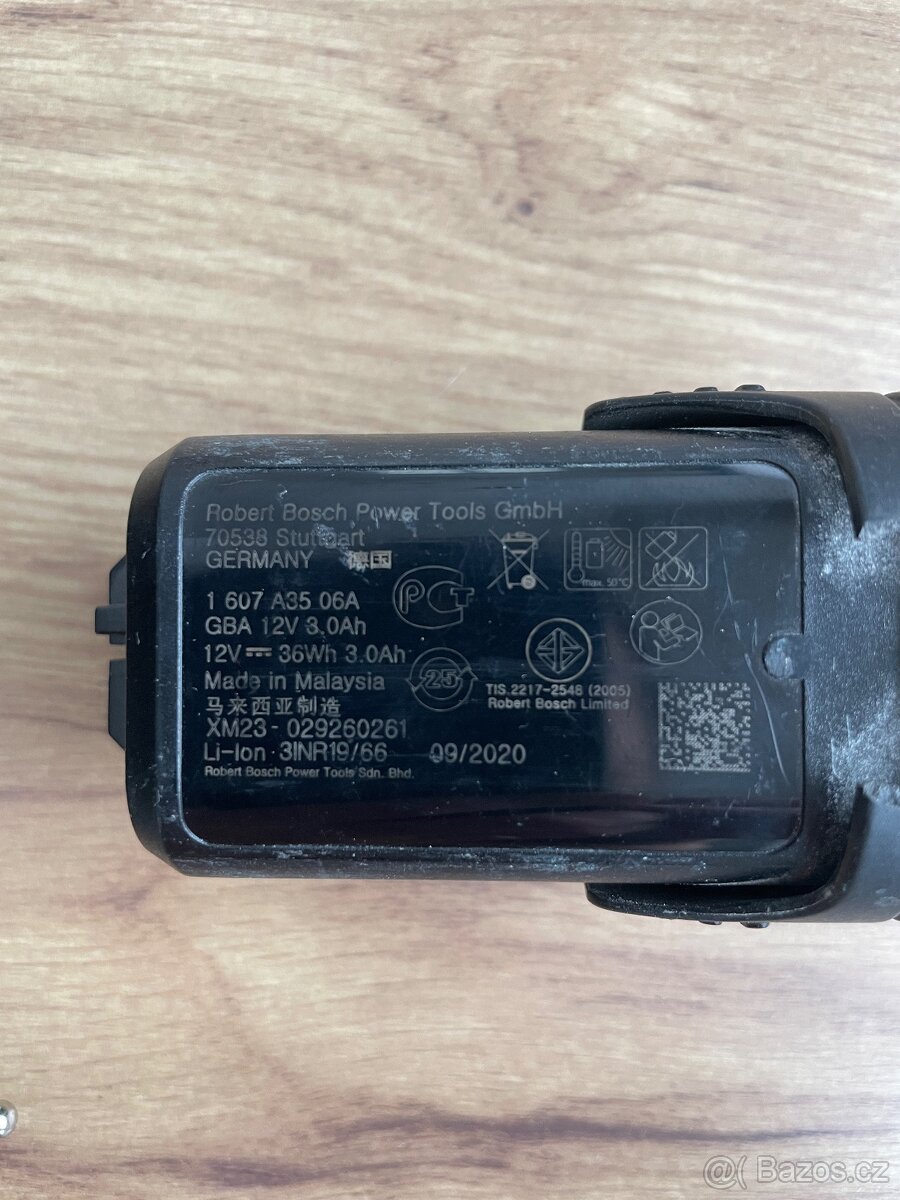 Bosch nabíječka + baterie - 5