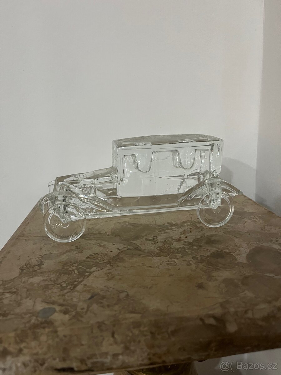 Staré skleněné auto - 5
