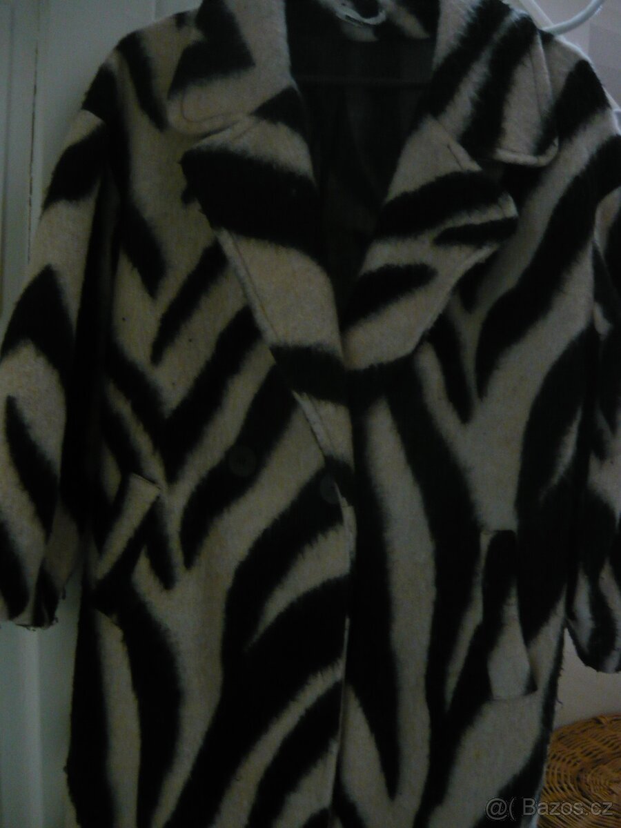 černobílý kabát - 5