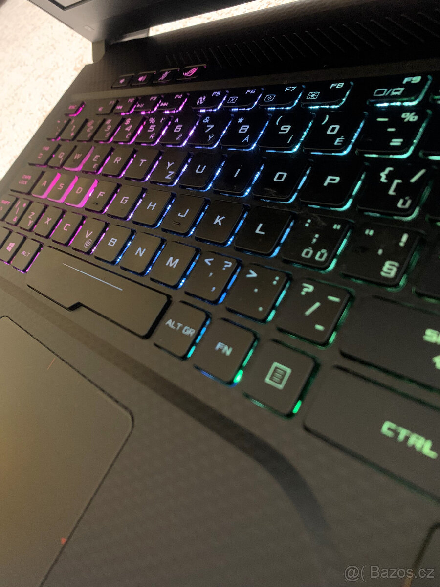 HERNÍ NOTEBOOK - Asus ROG Strix GL503 - i5-GTX - SUPER - 5