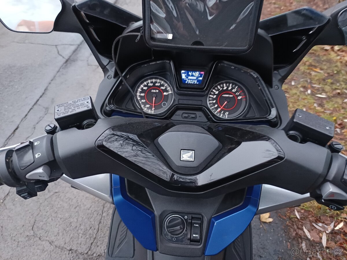 Prodám Honda Forza 125 rok 2018 - 5