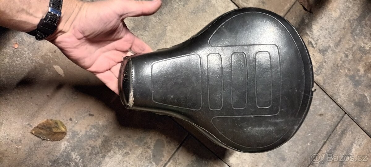 Babetta 210 - sedlo - 5