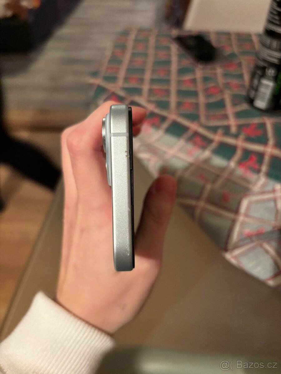 Iphone 15, 64 GB - 5