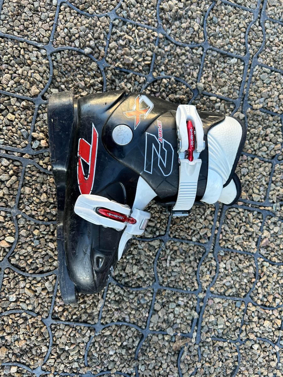 dětské lyže a lyžáky - 5