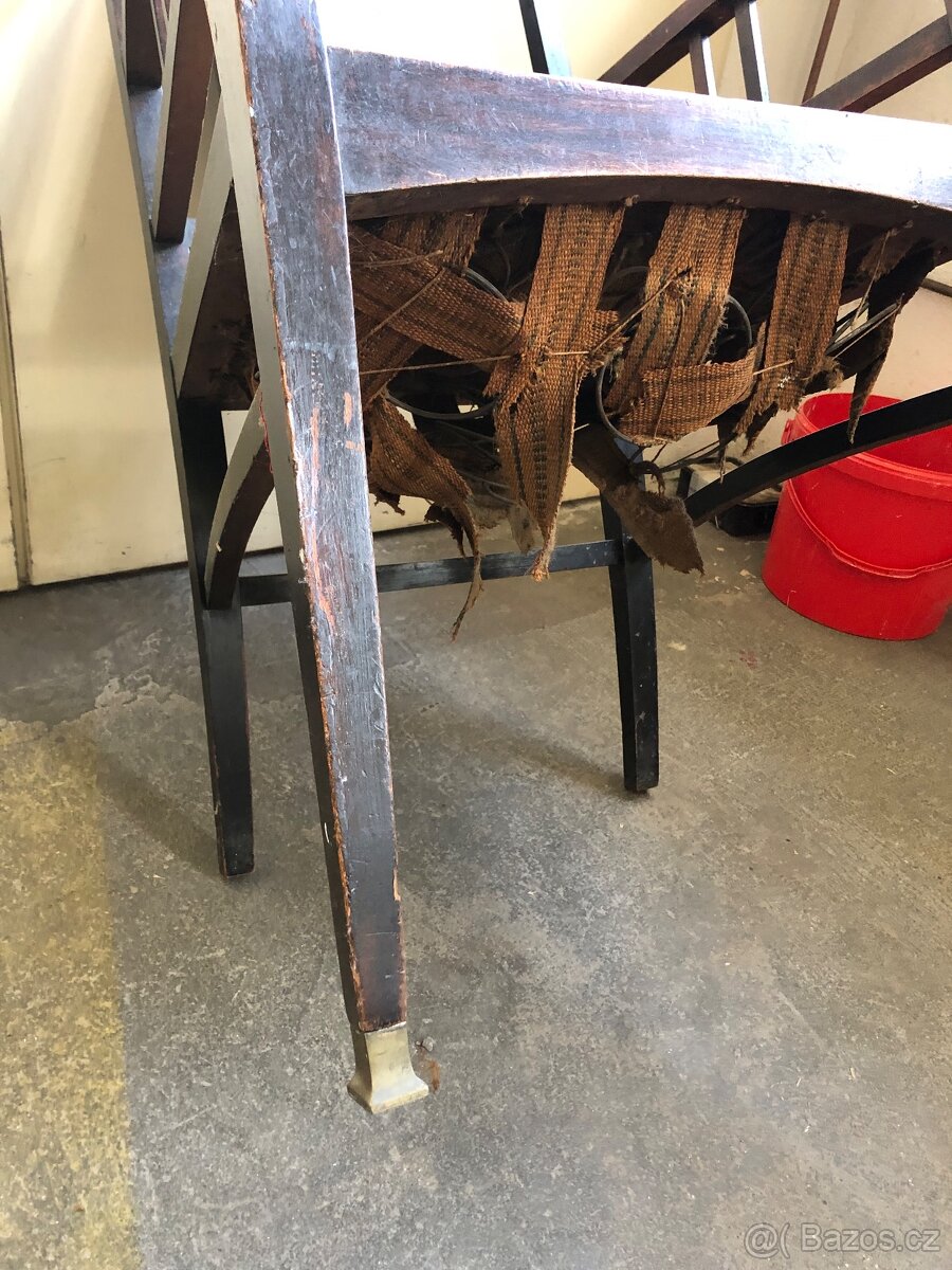 Historická čalounená židle - 5