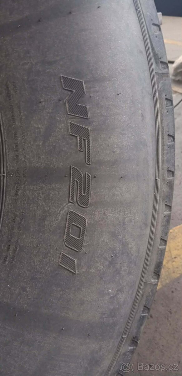 komplet kola 22,5 s pneu KAMA - 5