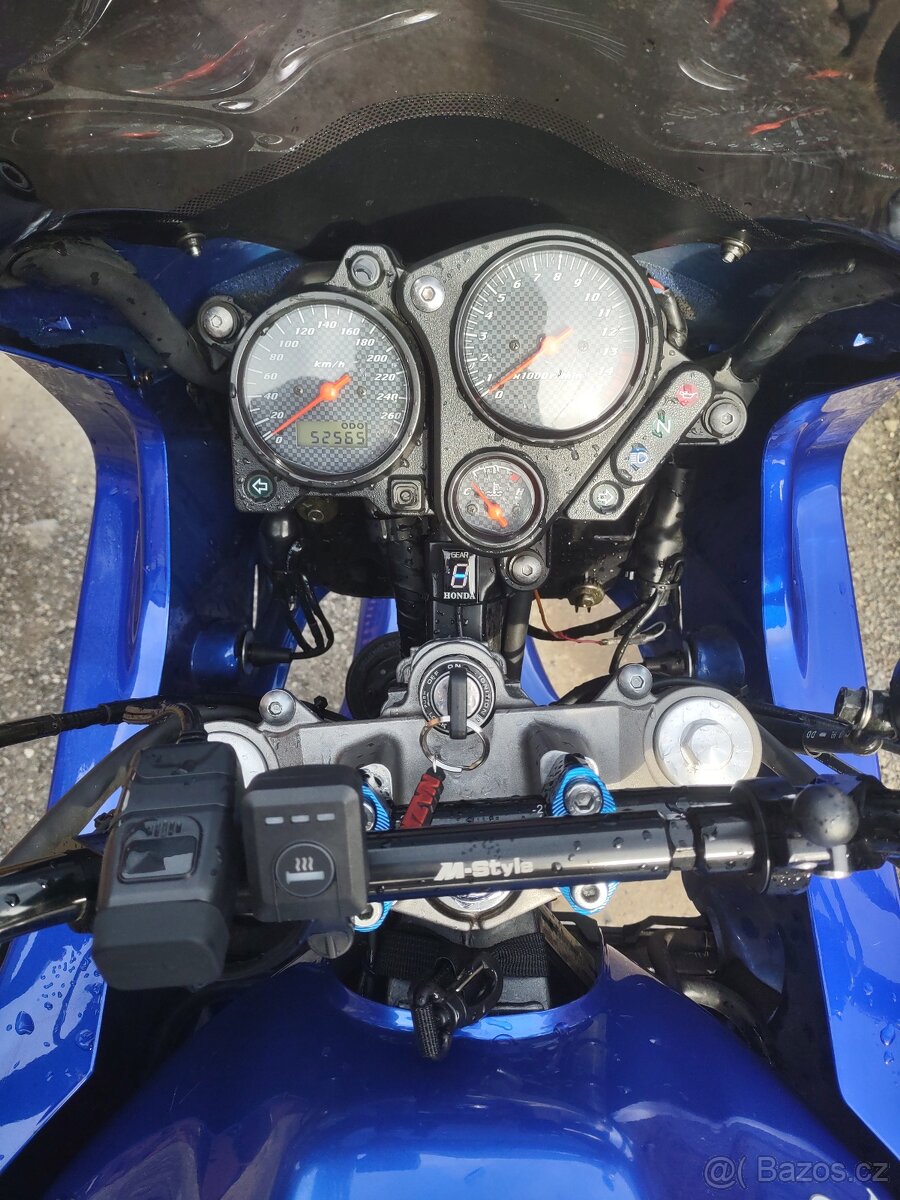 Honda Hornet 600 - 5