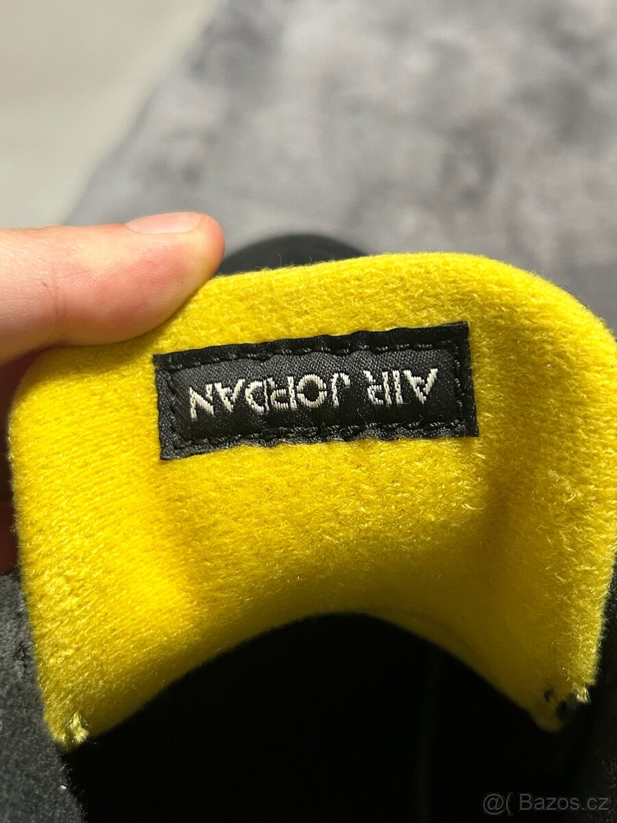 Jordan 4 yellow thunder - 5