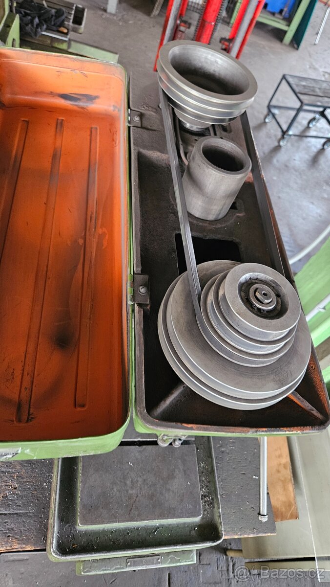 TOS Vrtačka stojanová stolní V 10 - až 6000ot/min - 5