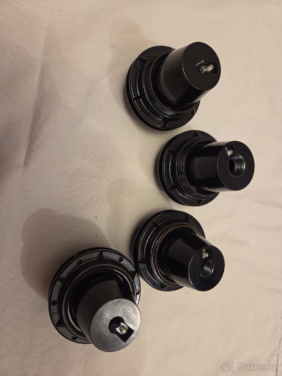 "RETRO" dvojzásuvky, objímky a průběžný kolébkový vypínač - 5