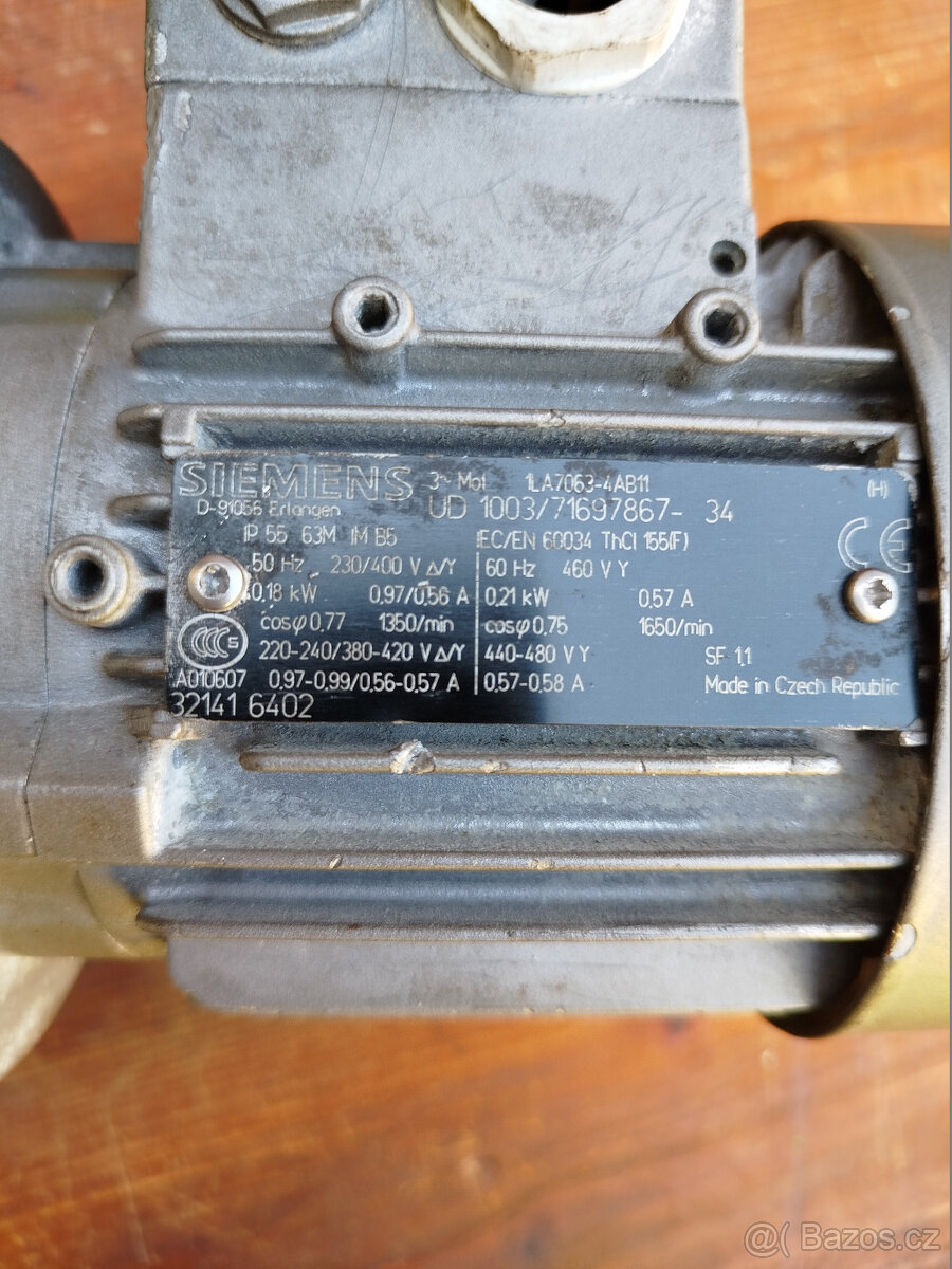 elektromotor s dvojitou převodovkou - 5