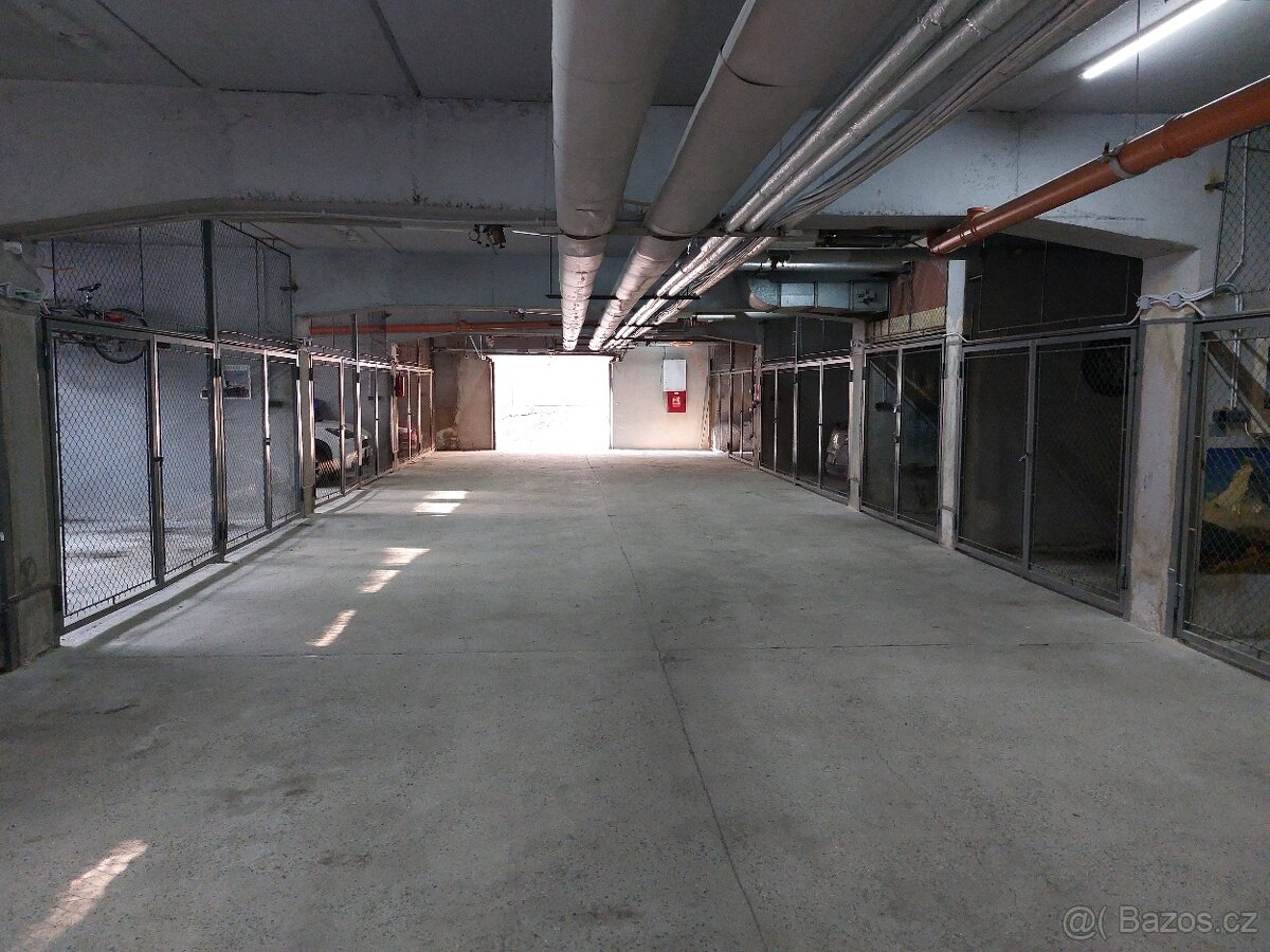 Garáž Praha 6, - 5