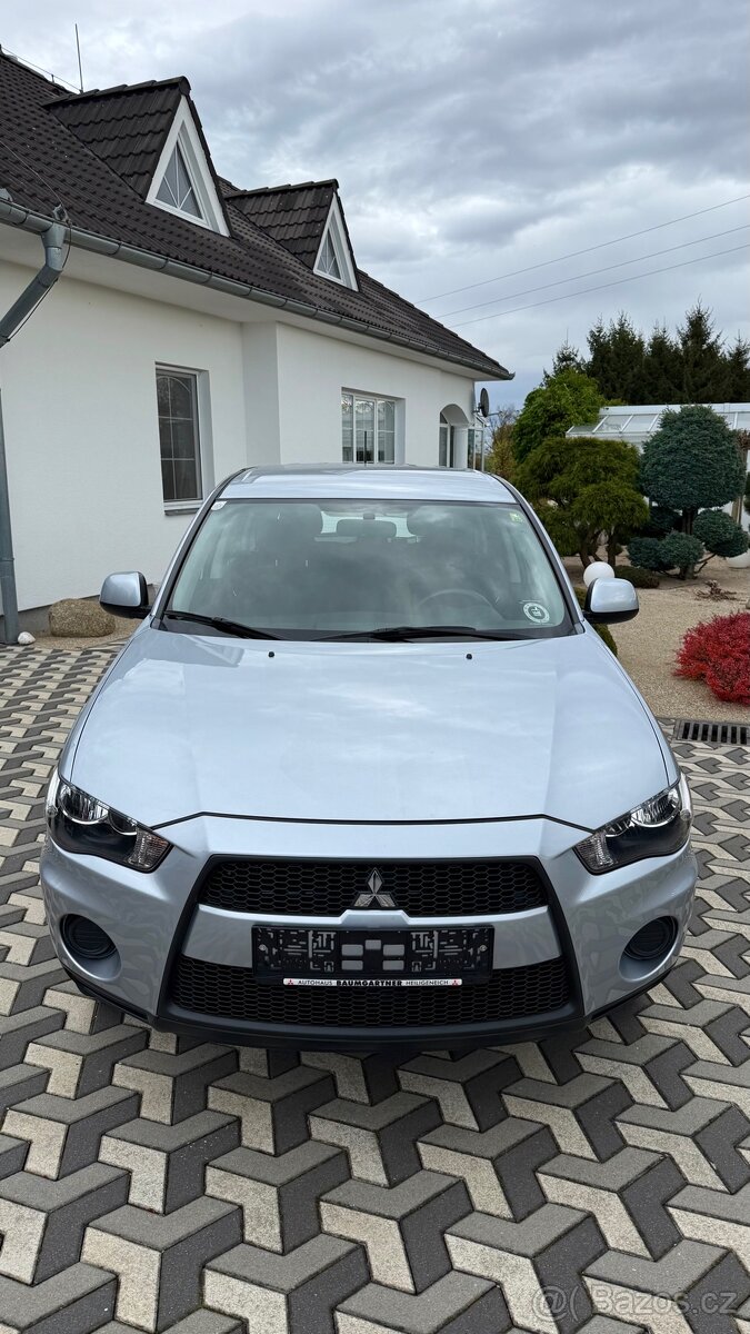 MITSIBISHI OULANDER 2.0i 108kw - 5