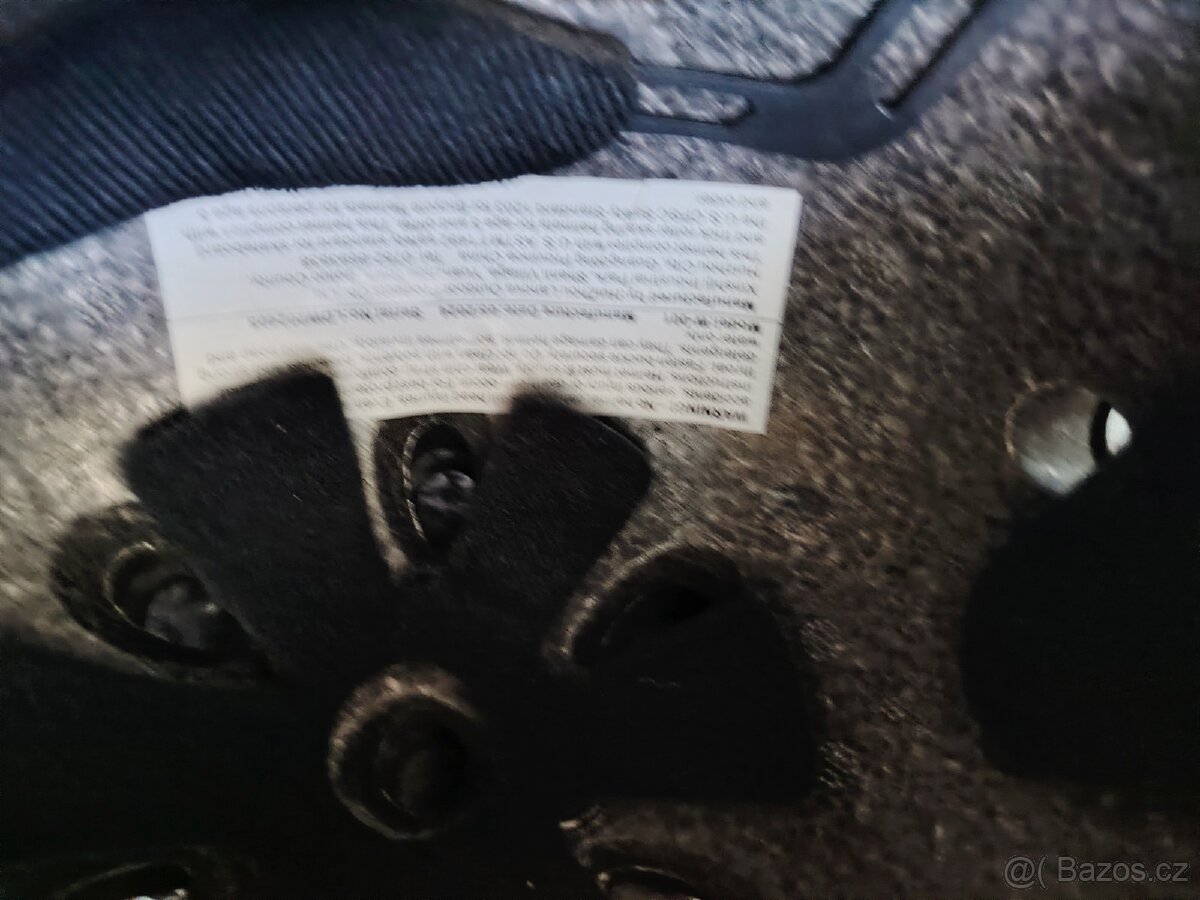 Detska prilba a chranice na skateboard/kolobezku - 5