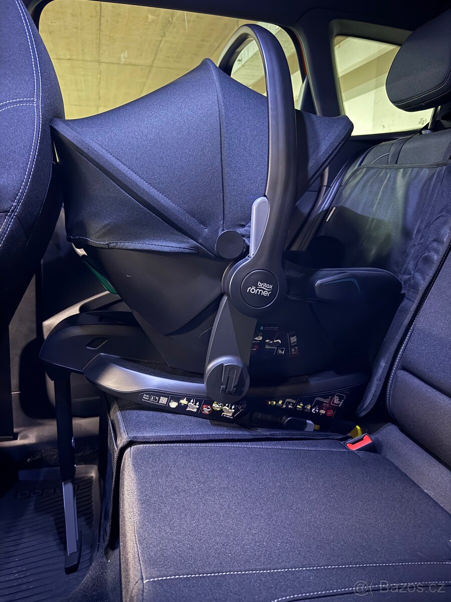 Autosedačka Britax Römer Baby-safe Core + base Isofix - 5