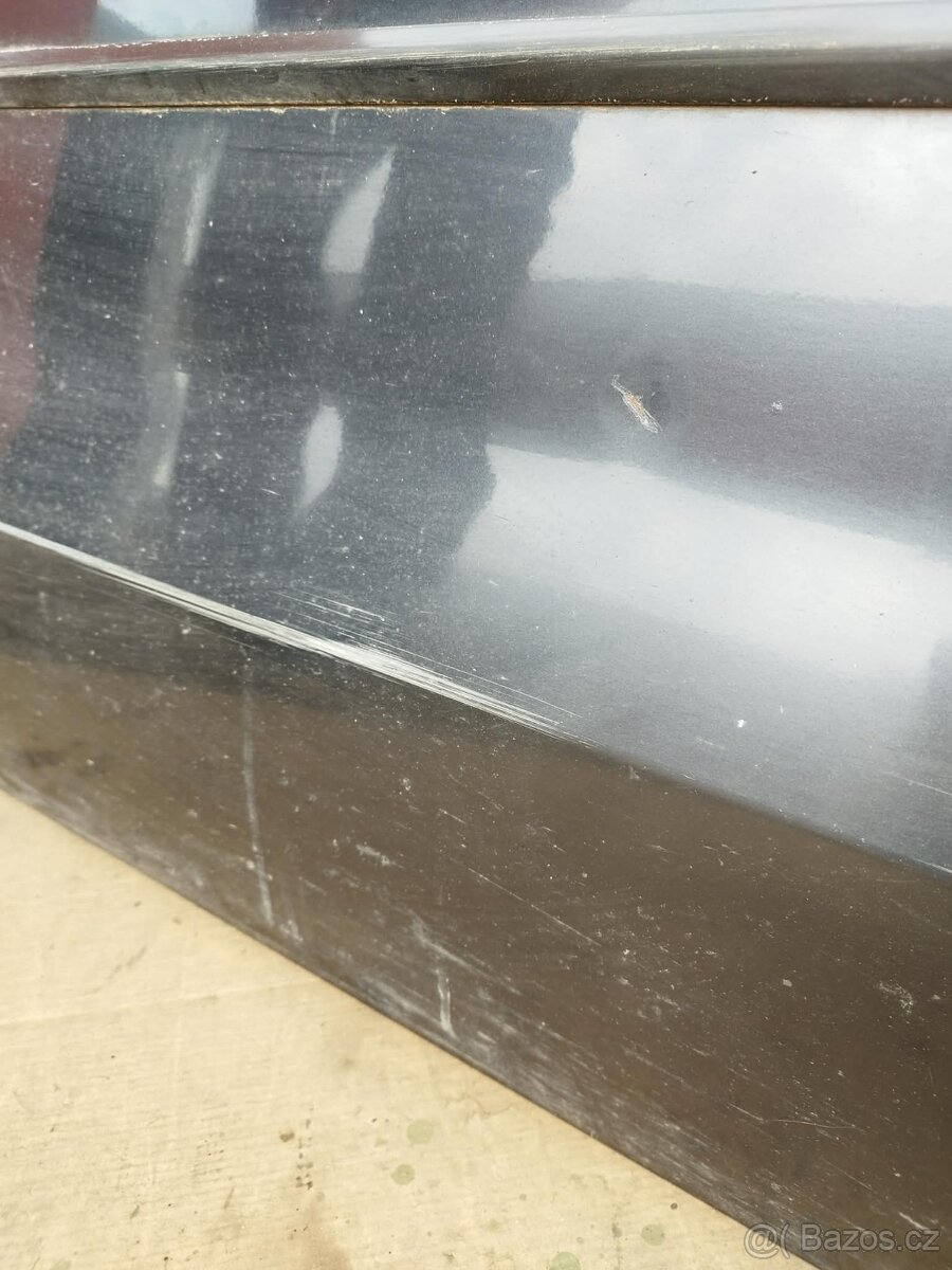 Zadní pravé dveře mazda 5 MPV - 5