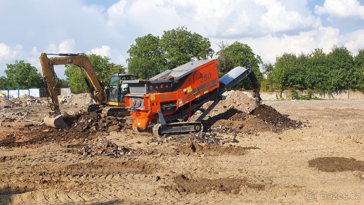 Drtič / Drtička stavebni suti, betonu, zelezobetonu, dřeva - 5