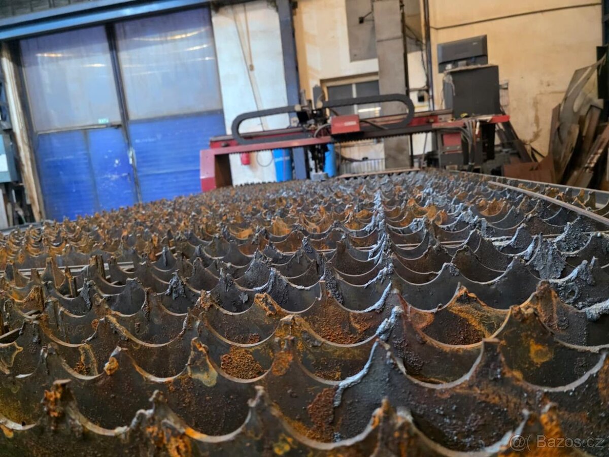 Plazmový řezací stroj Pierce RUR 2500 GP Inv. č. 8712 - 5